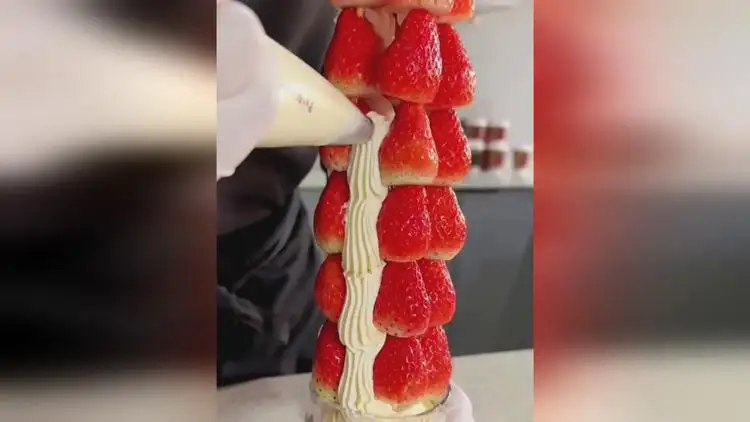 草莓塔是什么梗什么意思